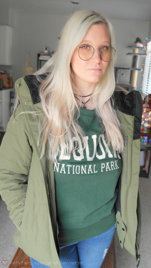 sarahsuniverse 2021 11 16 2275722060 decided to take some fun pics before I went hiking398eecd7c5f1e