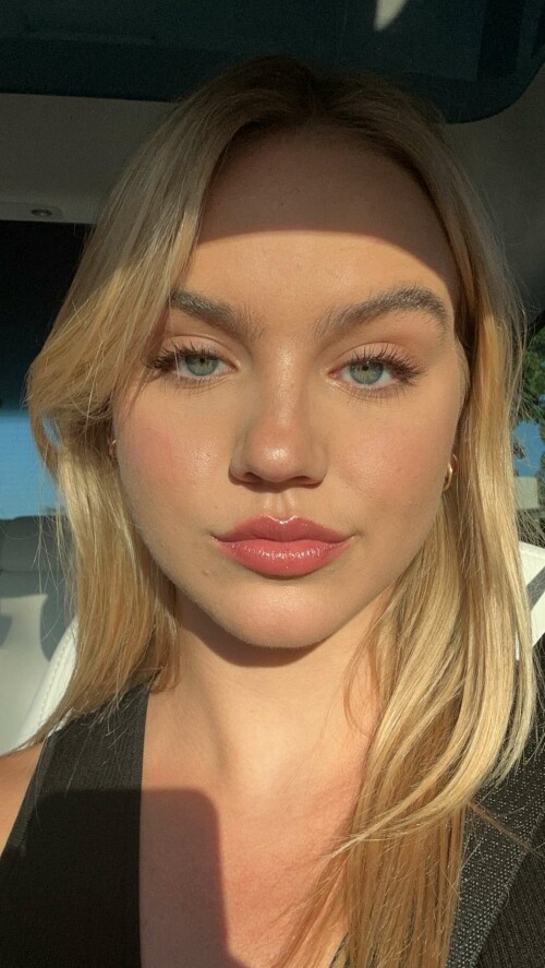 sarakwolfatar 2023 08 25T01 28 4505eed5957db2bc99