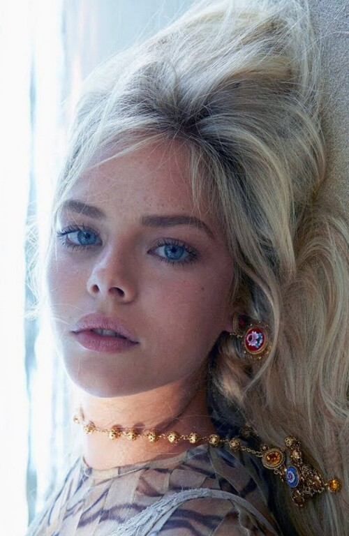 scale 2400525dc31fdae976e7