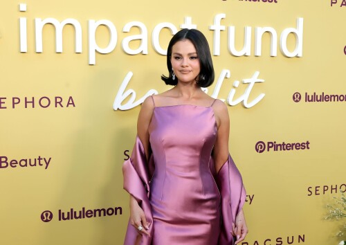 selena 21e3dfedc3114d9630