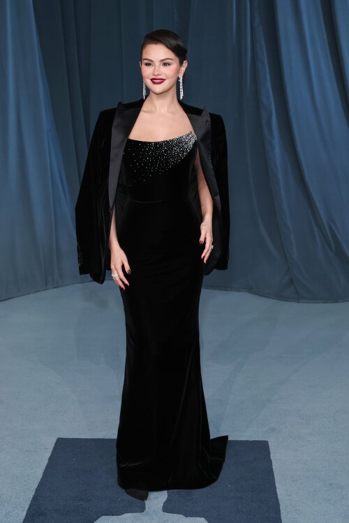 selena 53cc7a4ab52b6aba8