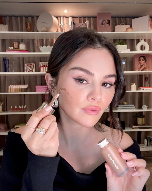 selenagomez 20250123 000255898ddad2a23164