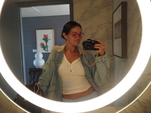 selenagomez photo DOblMuTEaQ4 2cc650c1833e889a6