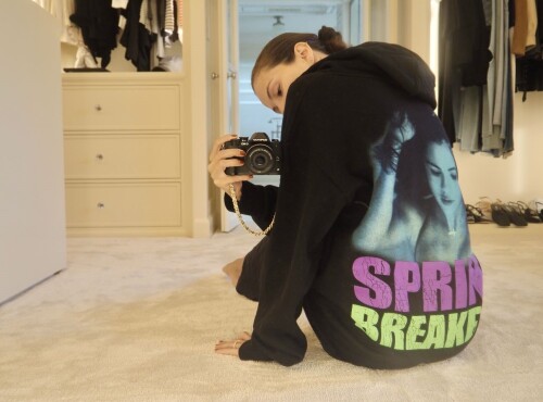 selenagomez 1758644834 4605637230245c768af54b71a