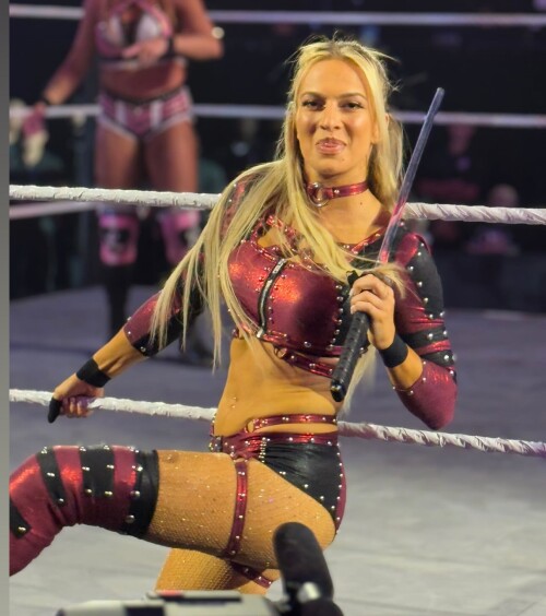 selfieswithschellhasess2025 8 13 5.54.632 story7316f0557cdd0de5