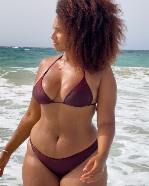 shadia model 1721730746 3418447724132026410 3837947e912cd9d73f2033a