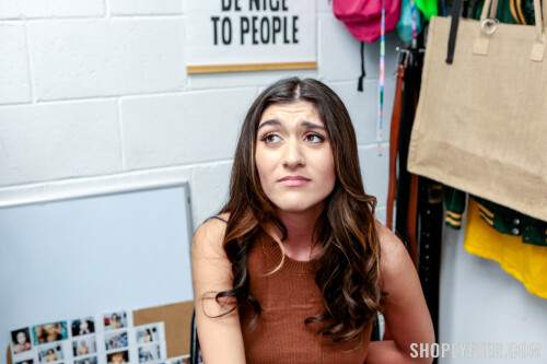shoplyfter aubry babcock 01149b3e9aff32d04d7
