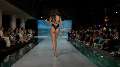 shot0005429381377f6605e7