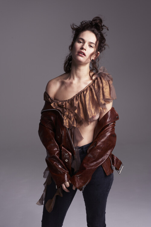 shot 01 00806e403d1fa7ae218