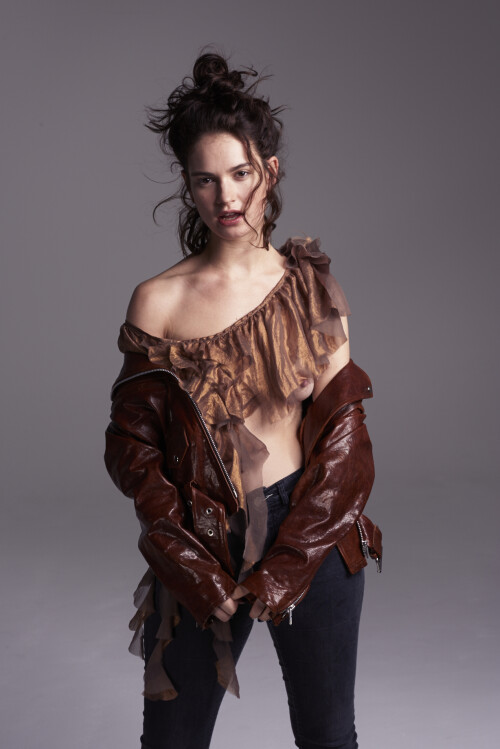 shot 01 0094b5620d838431a7a