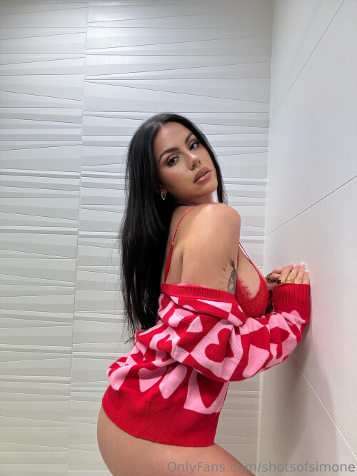 shotsofsimone 5039522067147 source 1204821703ad7bbf2