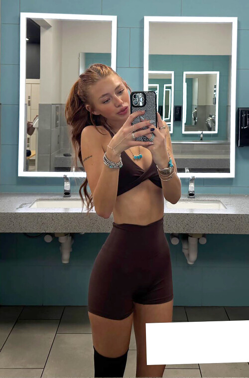 sicily.rose 20250321 021839 1114156618b462526f510deeb5