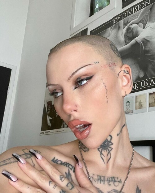 siiickbrain16542106102852047768967375139 34730048