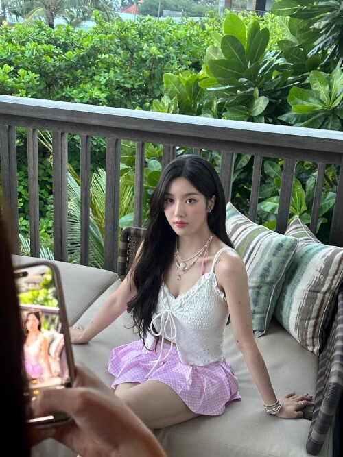 silver rain. 2025 09 10 12 24 449585eeb5 7f43 4783 bd4d 419c6d4c19a4bd5a6e07cdb5fed7