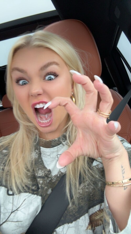 snap thunder B2E2AF38BCCDD79012CF24ED8658024C895f68107054a575