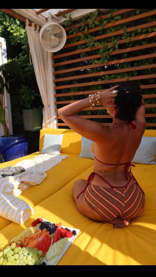 snaplytics.io snapchat story 1689424a1758fc1c18