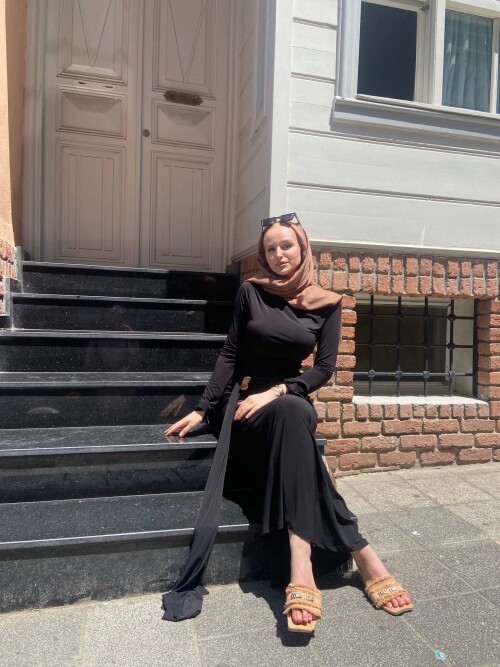 snaptik 7513676880734620935 182be7d77a7618f31