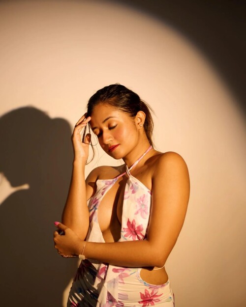 sneha mathew v0 7azot8rdeble155d7c267df0ffc69