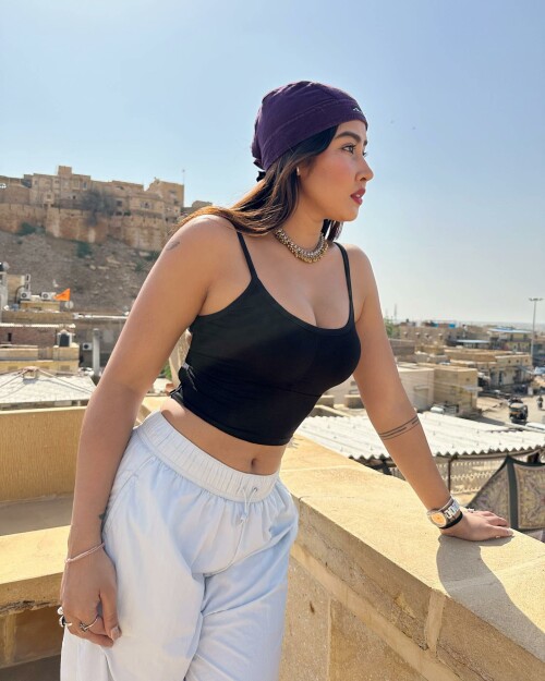 sofia9 official 2808