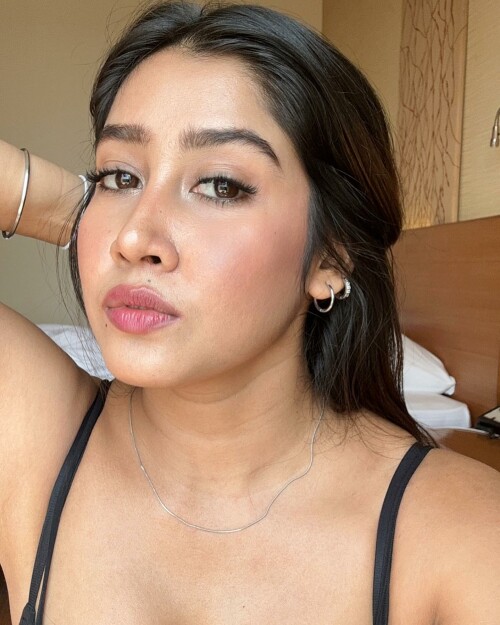 sofia9 official 8758