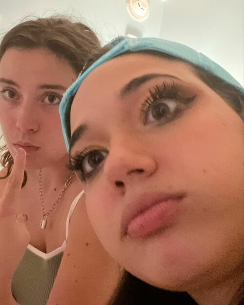 sofiiiiagomez16539232252849637009200206427 1274649527