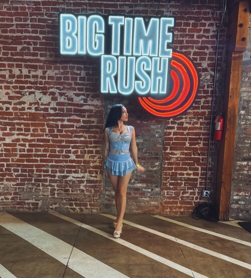 sofiiiiagomez 20250301 p 3578977583981370655 1 35789775645951338685e6082295862c2d3