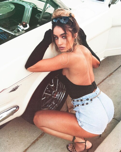 sommer ray social media 05 15 2020 313e30d4a93e0582ab