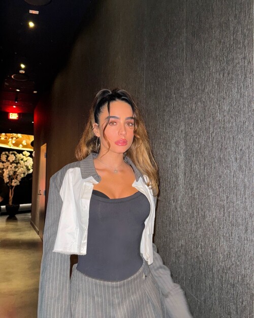 sommerray 1733268888 3515236672625706098 522601519f6b5d845f019999d