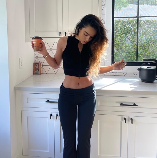 sommerray 3575346130907462977s2025 2 24 20.29.845 story53425319c1bfac4f