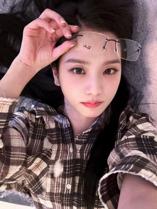 sooyaaa 1714285043 3355988644927095 5a37444f68f8b3a8a