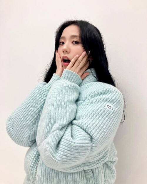 sooyaaa 1c8e324f9d004bccb8edc79fb343cd8097952189d32fed67