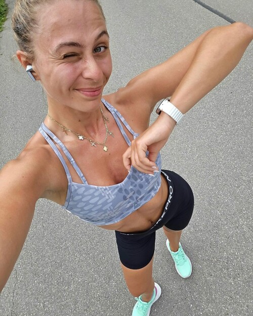 sophiafloersch 454543640 1015166276572251 790653858151318118 n9a0b29d5250555ea