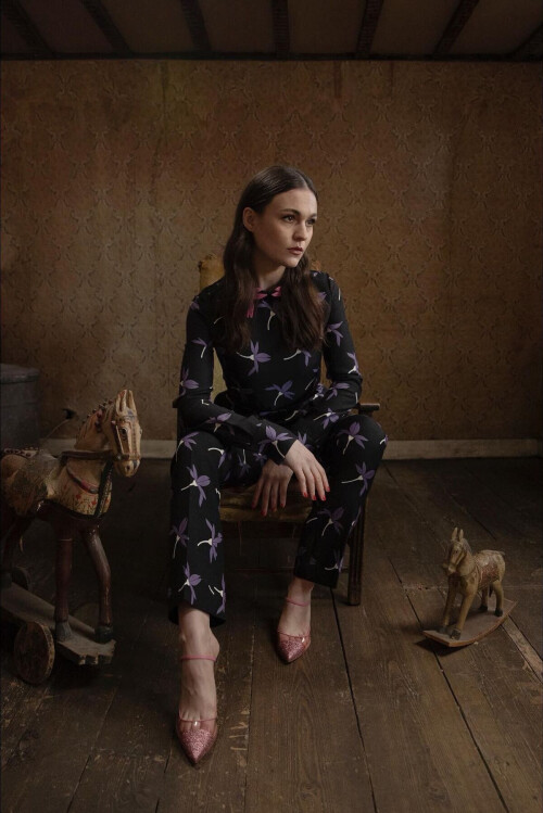 sophie skelton wanda martin 75bf6352a2886c8d2