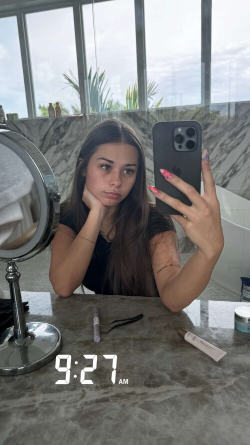 sophieraiin 2024 11 20T20 45 057bbf9fb9d8b77049