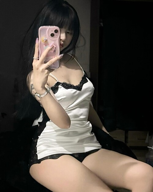 sorrylylyy 03b0152427c54c1eaba2723338f5d700aa166ade985cdc12