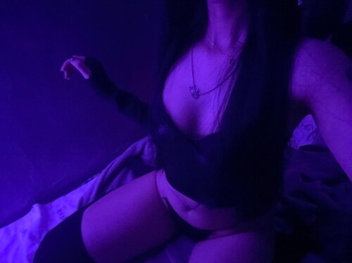 sorrylylyy 122202c2adc142dc989bbe71319e59a2162524796eddd188