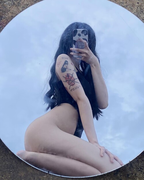 sorrylylyy 8769d32bfb2d46cd93995703111bf9b1278629b1ced128af