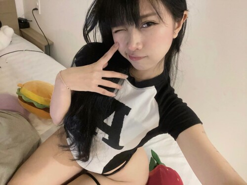 sorrylylyy 93890fd420394825b3a7a6505d5da22703faf333383505c1