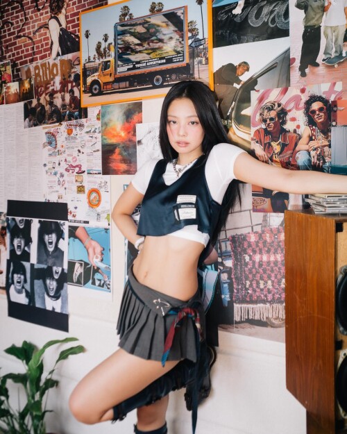 spot GMYE75vbsAAVzqs 1e2413211bfa4abc5