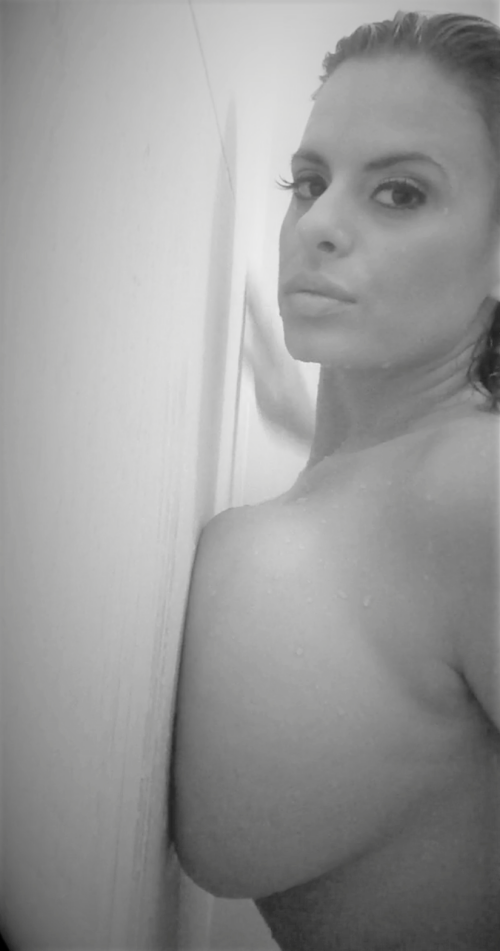 ss-shower2abdc32f6060804e3c