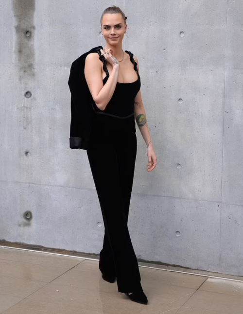 sshot-007ab367dabde6a9f29