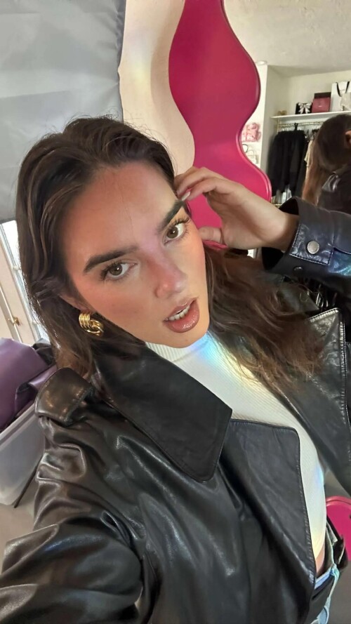 ssnaps 290ED7F5270D49FD3422F57E1C88CBED1e1be3016f2b1d43