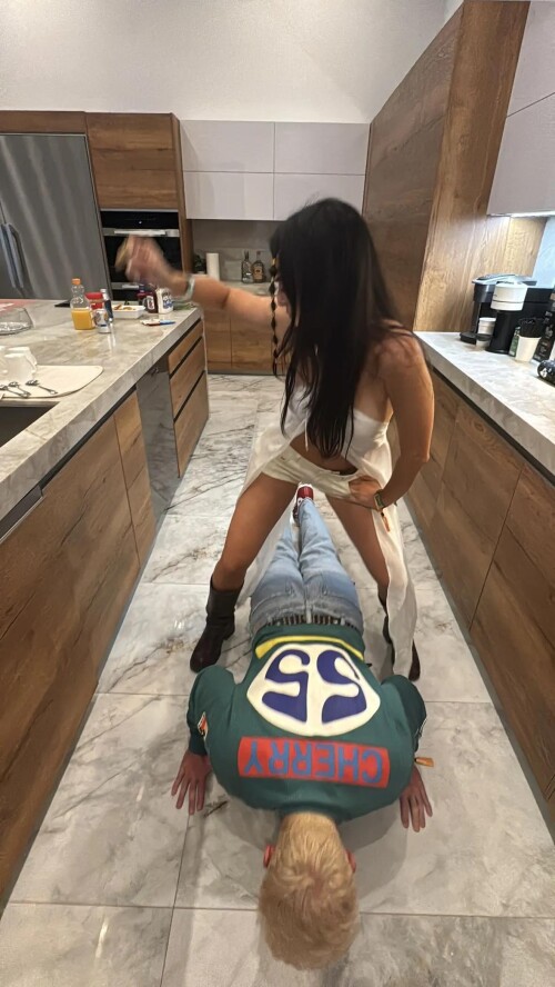 ssnaps 2B6F268D33A522FE7660761E4E62C93358f4c7c74ba7570a