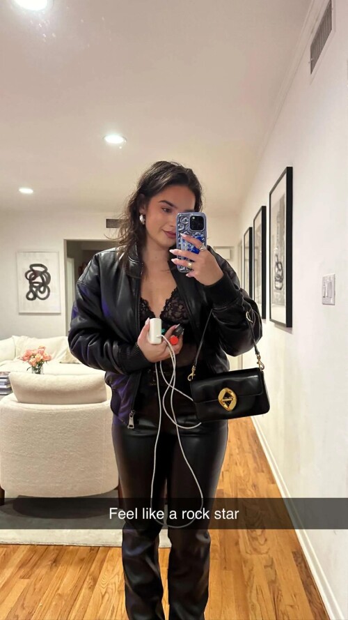 ssnaps 37BDA1214DD7AD6961D0EE5BD8BFC085b9342895f2013d33