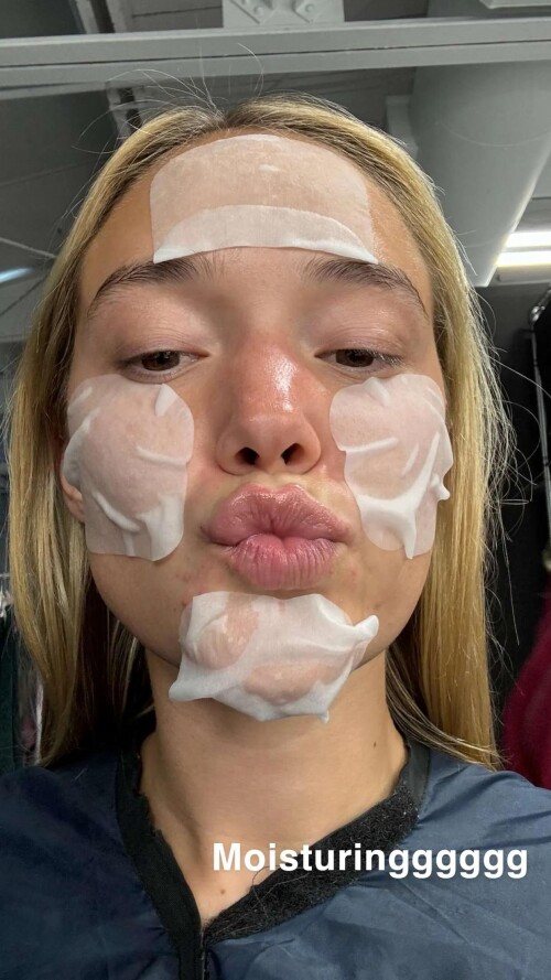 ssnaps 6878C3444A7D4F9AF8FDC05DA197DF64a3c2ab0f46271076