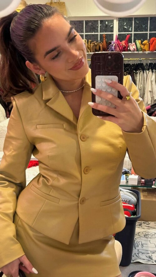 ssnaps 6BEE58F1D985D642F0F57E9B884D4176de0ffcde259e0328