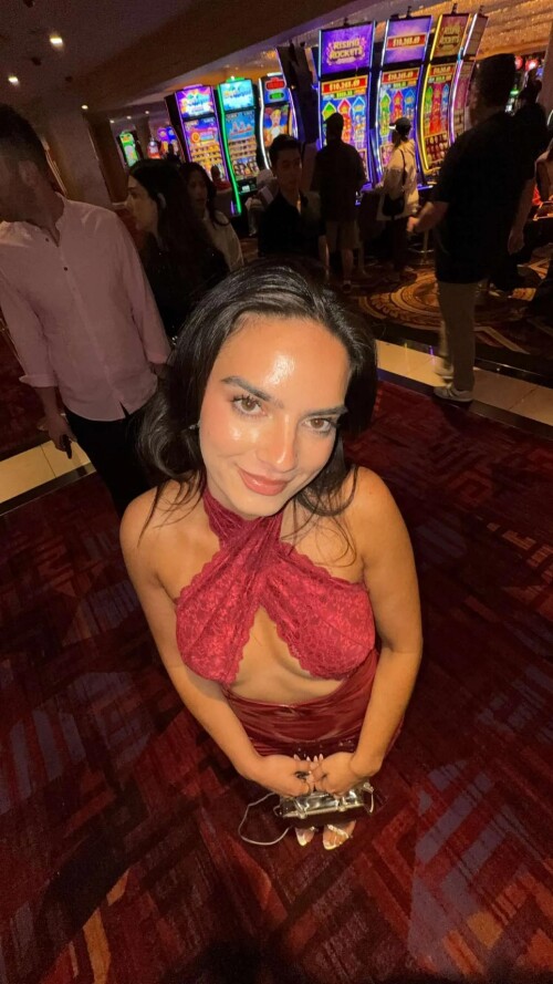 ssnaps 708AD0AB56B40E1476DD2E005383635C9b3b712dabe5ba93