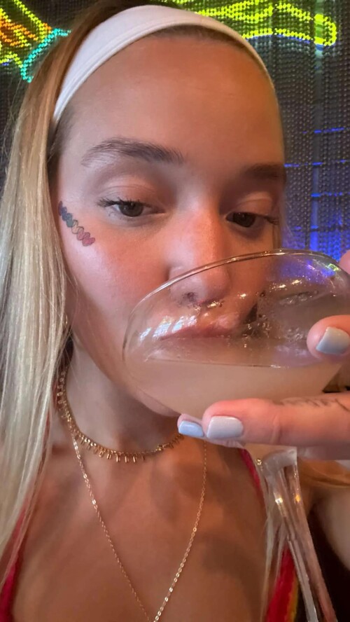 ssnaps 8BA075D3A9E6CBBE2EB3B7CA6B39C52Ef4cc94619511049c