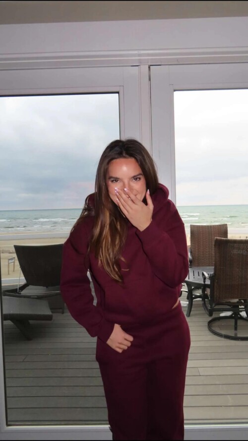 ssnaps 940501DF6F6763DD5E5CC30D12E7BE6025321427245e8ded