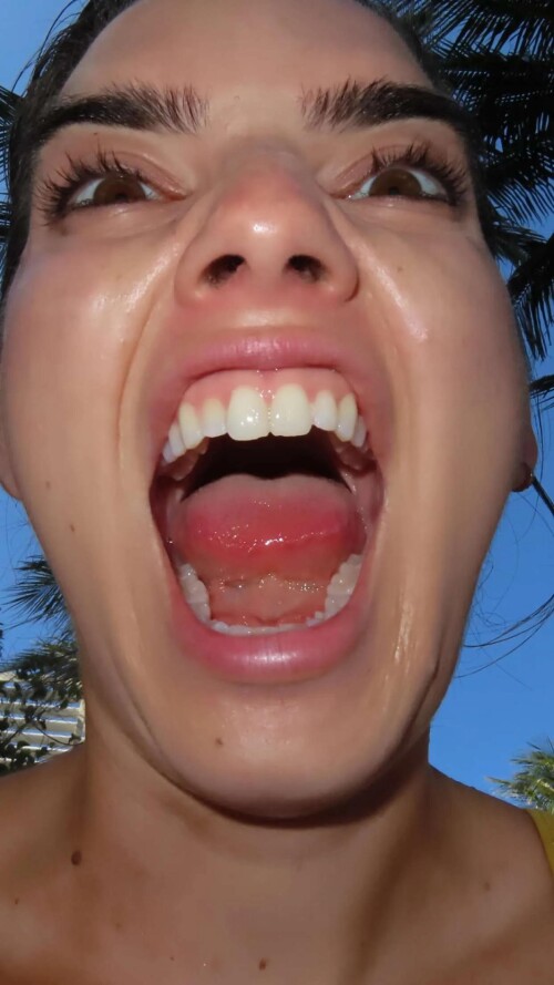 ssnaps 9F8E5BBF2BDFBD9065456E4CC0A3DBB05a0f418b23634a83